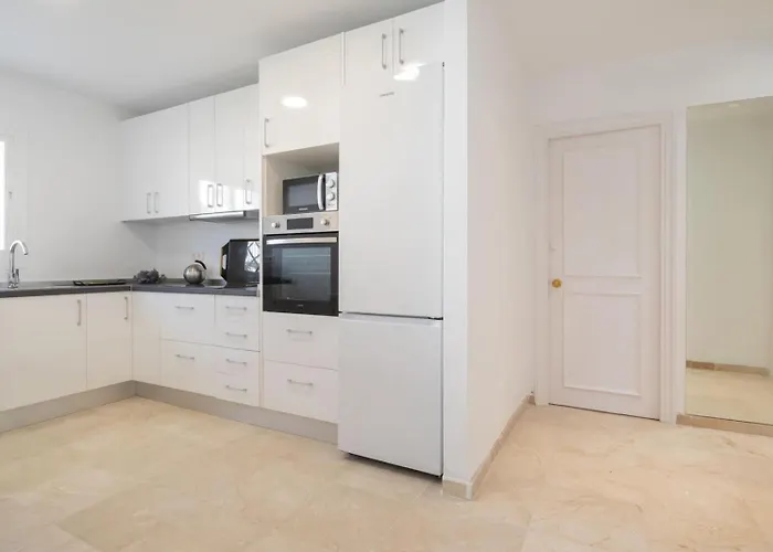 Privado Con Piscina Feriehus Marbella